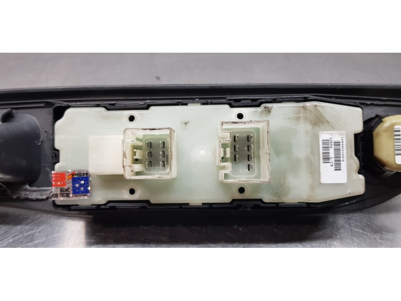 Recambio de mando elevalunas delantero izquierdo para dodge caliber s referencia OEM IAM 56040691AD   Recambio de mando elevalunas delantero izquierdo para dodge caliber s referencia OEM IAM 56040691AD