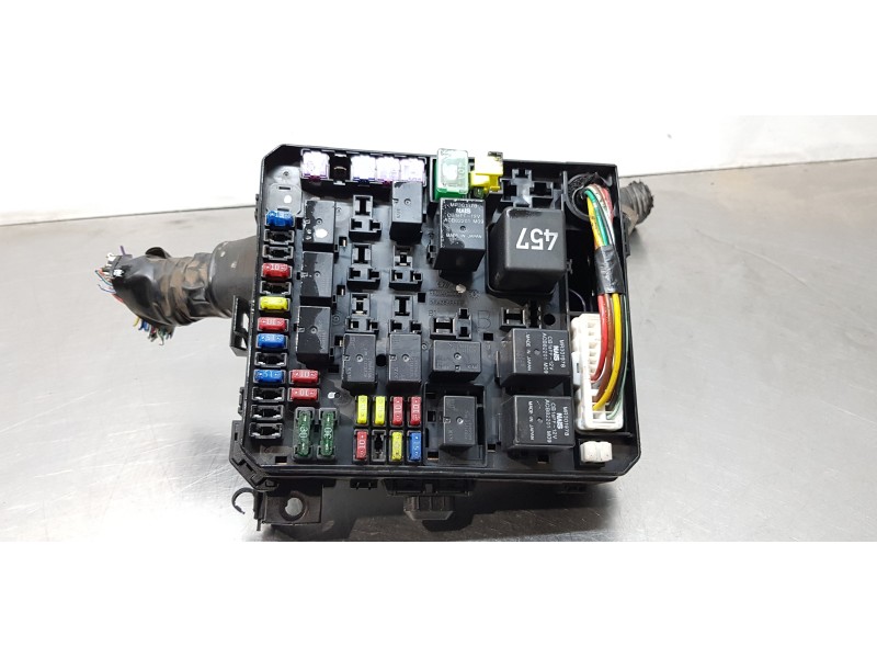 Recambio de caja reles / fusibles para mitsubishi outlander (cw0) 2.0 di-d invite referencia OEM IAM 8565A111  