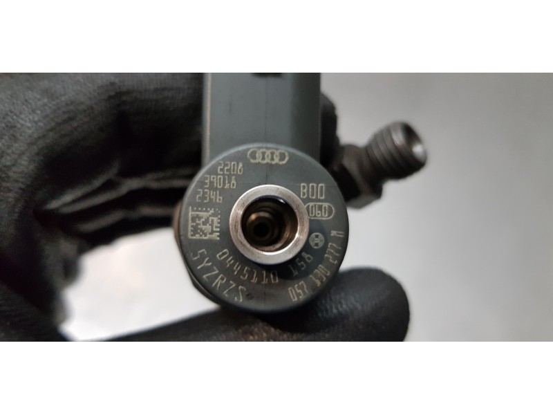 Recambio de inyector para audi a8 (4e2) 4.0 tdi quattro referencia OEM IAM 057130277M  