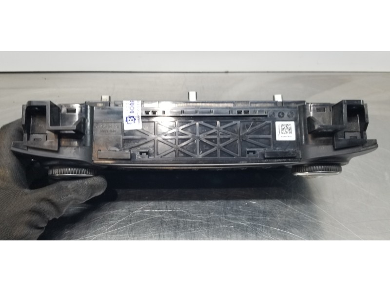 Recambio de mando climatizador para hyundai tucson tl referencia OEM IAM 97250D7230TRY  