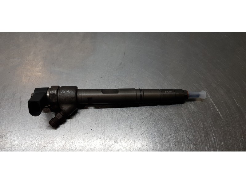 Recambio de inyector para audi a8 (4e2) 4.0 tdi quattro referencia OEM IAM 057130277M  