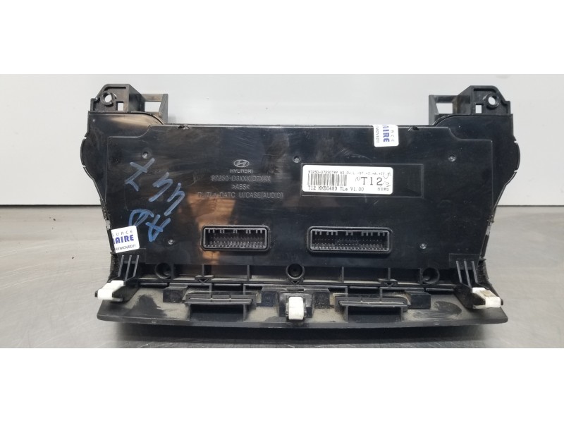 Recambio de mando climatizador para hyundai tucson tl referencia OEM IAM 97250D7230TRY  