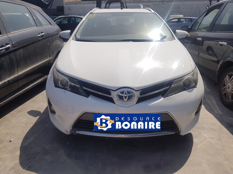 toyota auris touring sports (e18) del año 2013