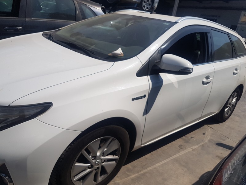 toyota auris touring sports (e18) del año 2013