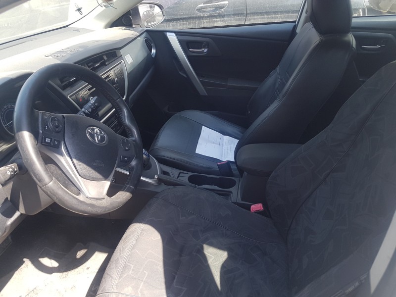 toyota auris touring sports (e18) del año 2013