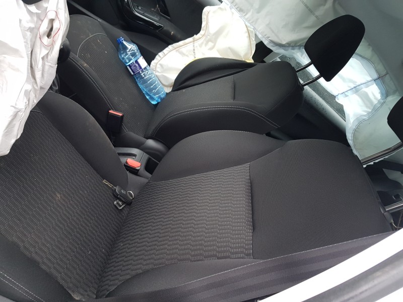 peugeot 208 (p2) del año 2019