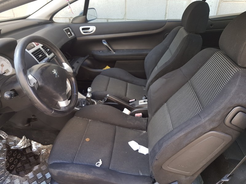 peugeot 307 cc (s1) del año 2004 peugeot 307 cc (s1) del año 2004