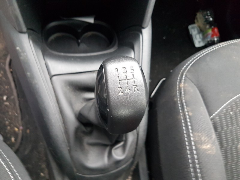 peugeot 208 (p2) del año 2019