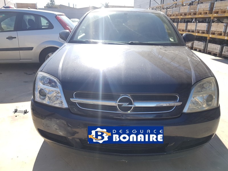 opel vectra c berlina del año 2004