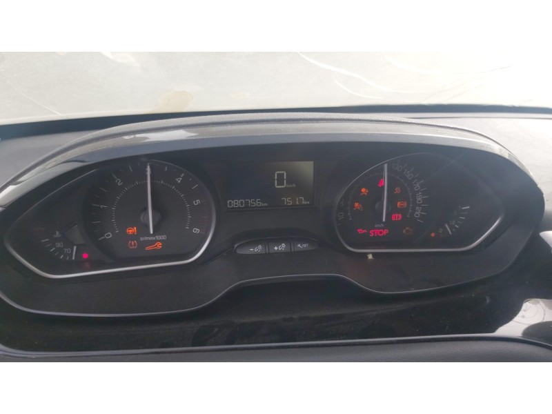 peugeot 208 (p2) del año 2019