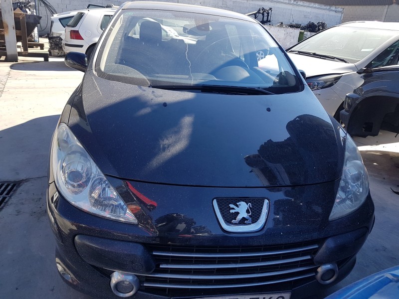 peugeot 307 berlina (s2) del año 2007