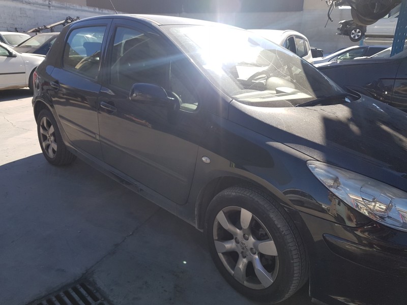 peugeot 307 berlina (s2) del año 2007