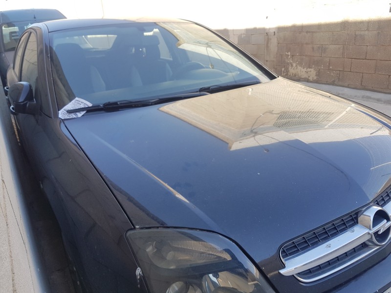 opel vectra c berlina del año 2004