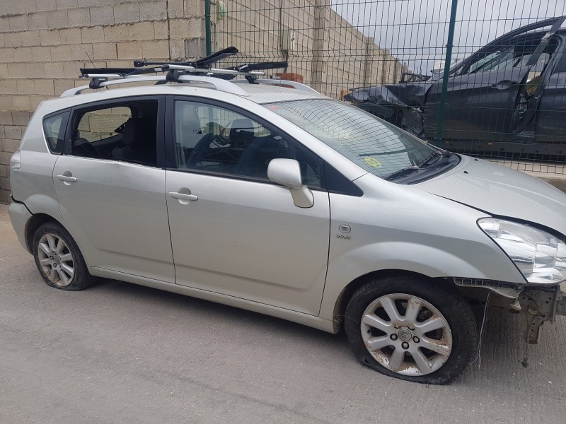 toyota corolla verso (r1) del año 2005