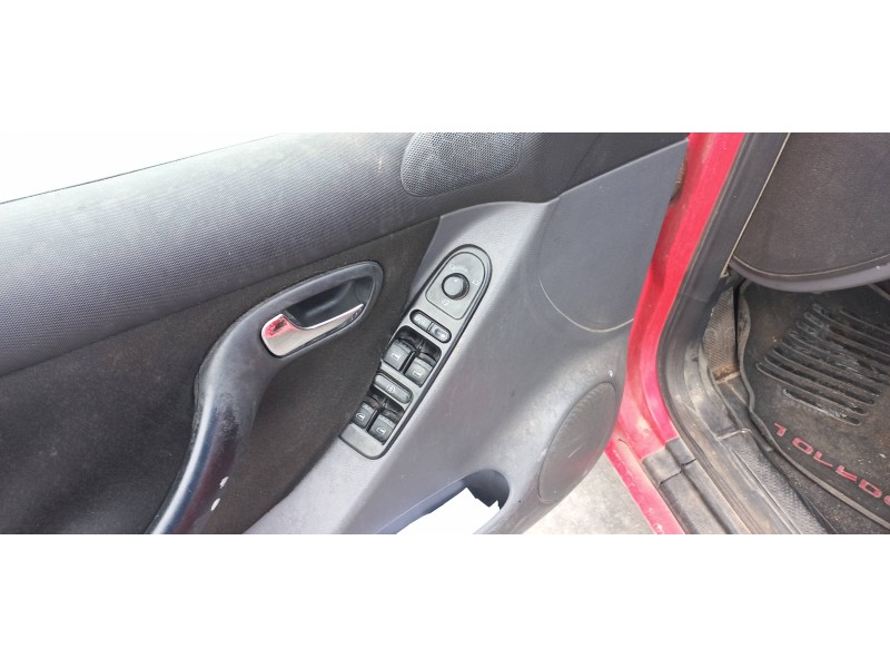 seat leon (1m1) del año 2001