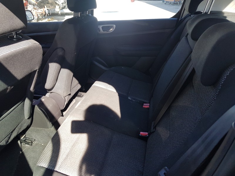 peugeot 307 berlina (s2) del año 2007