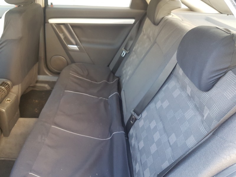 opel vectra c berlina del año 2004