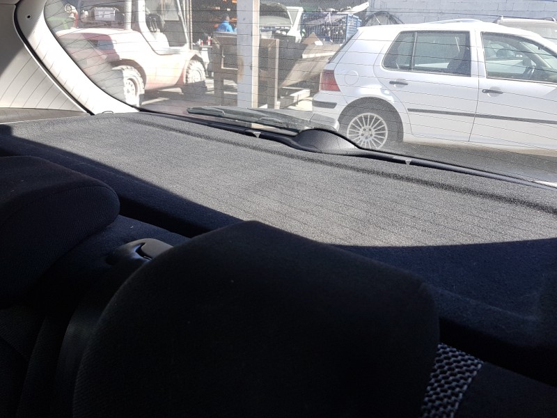 peugeot 307 berlina (s2) del año 2007