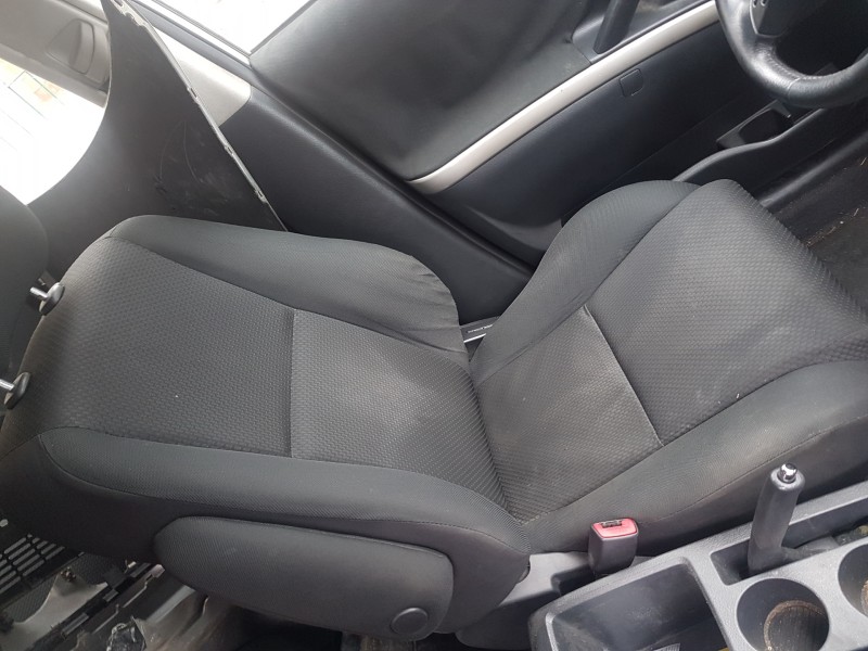 toyota corolla verso (r1) del año 2005