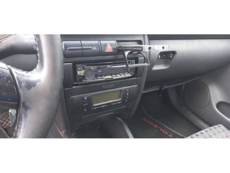 seat leon (1m1) del año 2001