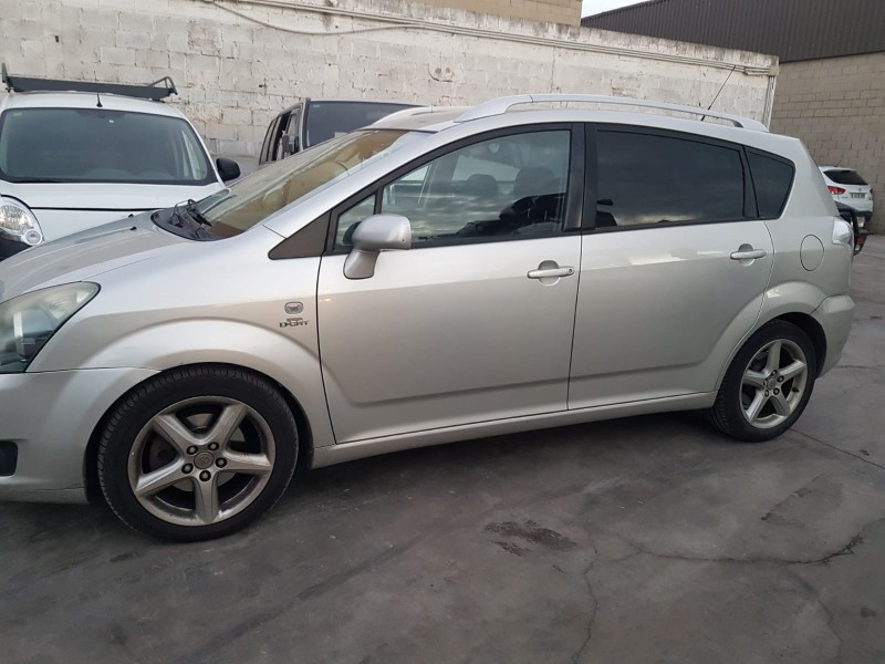 toyota corolla verso (r1) del año 2008