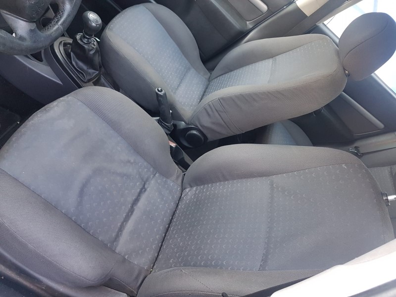 ford focus berlina (cak) del año 2005