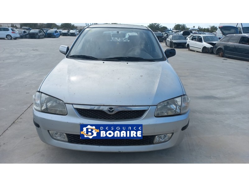 mazda 323 berlina f/s (bj) del año 2001