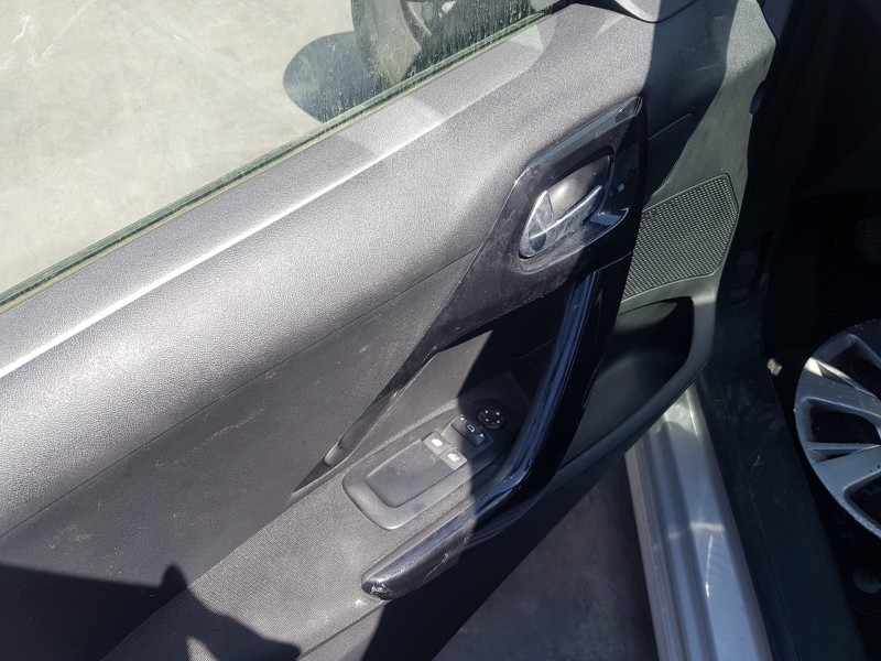 peugeot 208 del año 2018