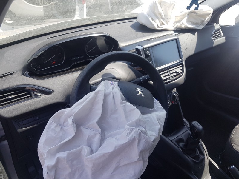 peugeot 208 del año 2018