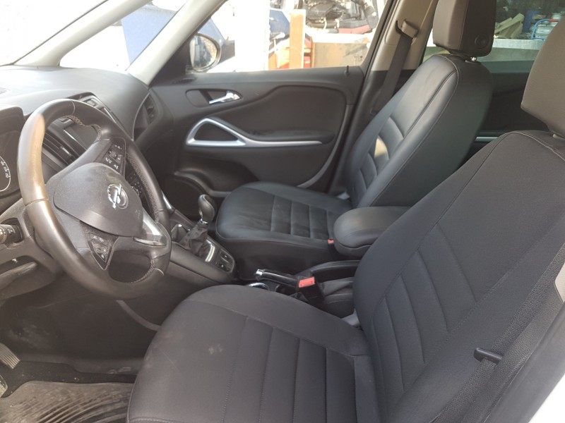 opel zafira (c) del año 2018
