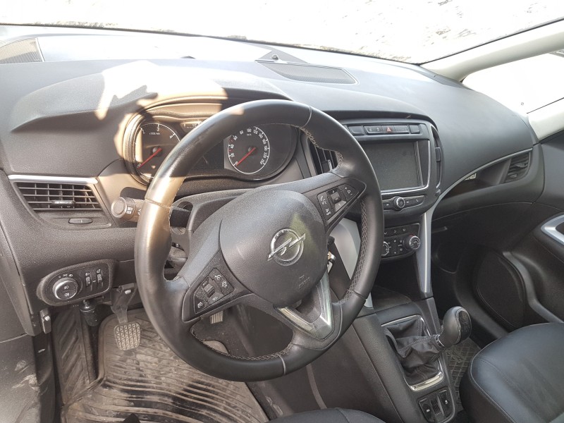 opel zafira (c) del año 2018
