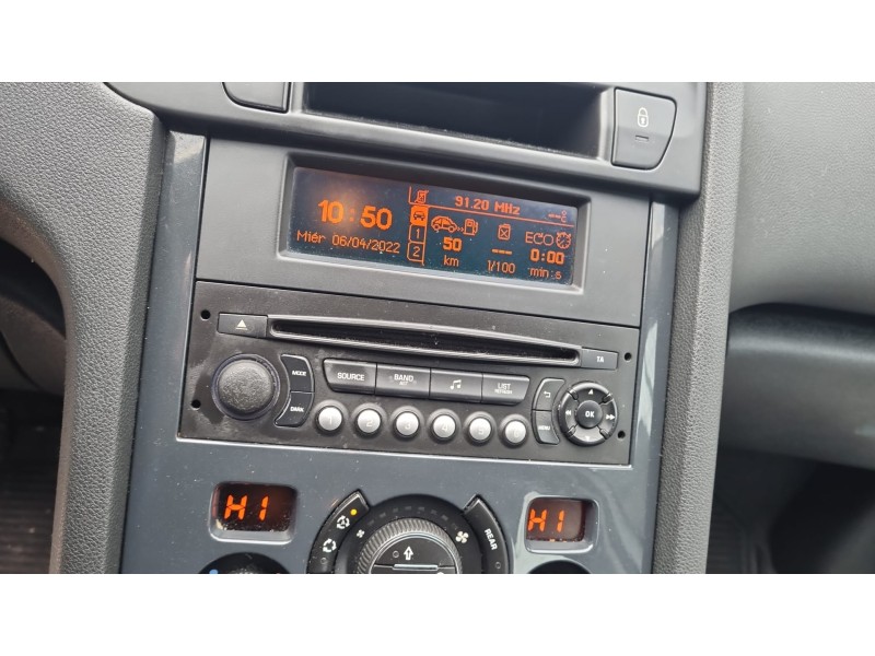 peugeot 5008 del año 2015