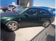 skoda octavia berlina (1u2) del año 2001 2