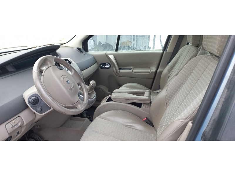 renault scenic ii del año 2004