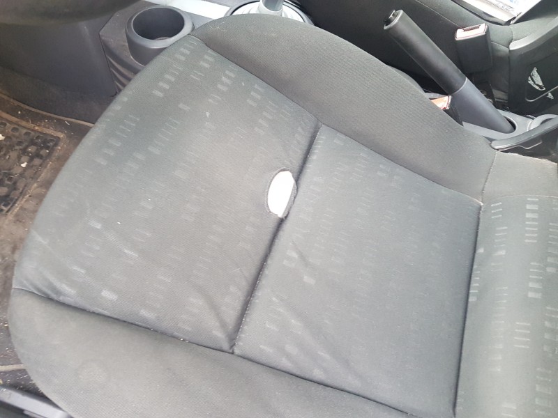 mitsubishi colt berlina 3 (cz) del año 2005