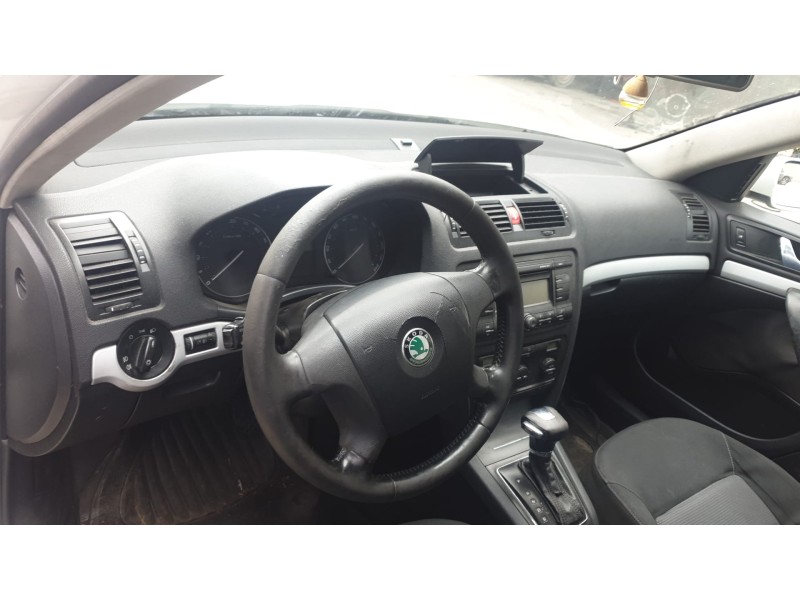 skoda octavia berlina (1z3) del año 2007