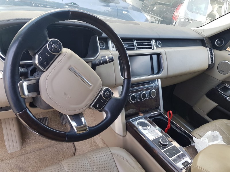 land rover range rover del año 2013