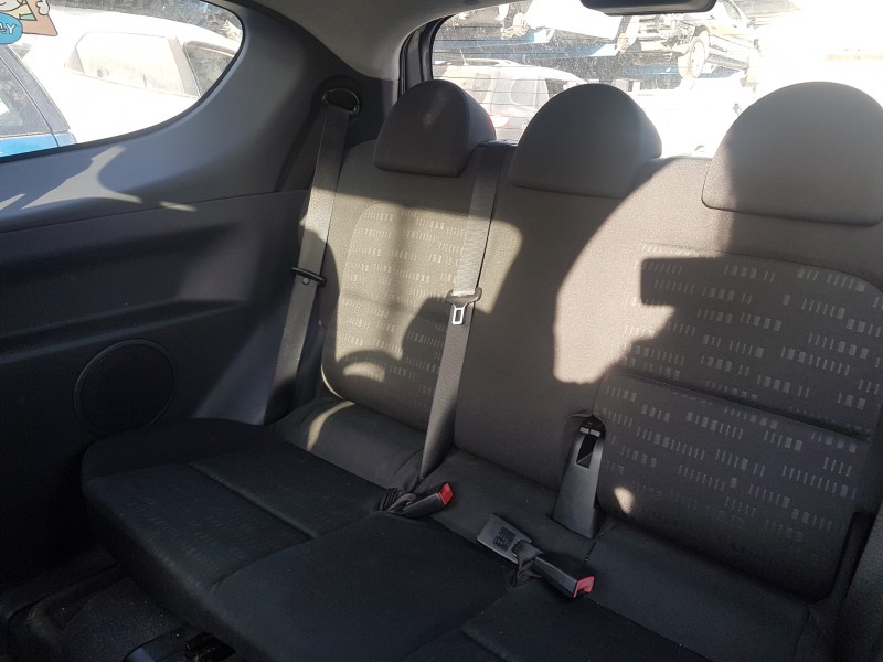 mitsubishi colt berlina 3 (cz) del año 2005