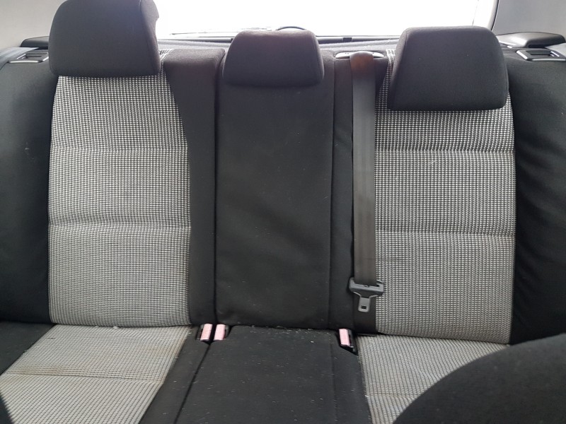 peugeot 307 berlina (s2) del año 2006