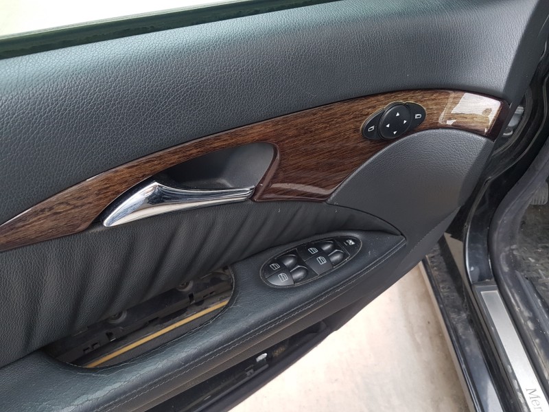 mercedes clase e (w211) berlina del año 2002