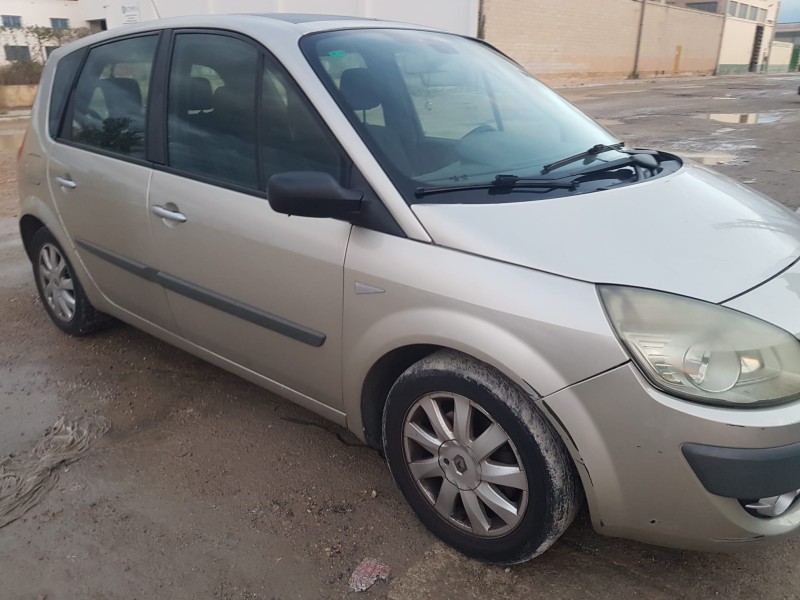 renault scenic ii del año 2006