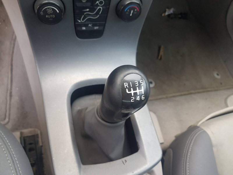 volvo v50 familiar del año 2006