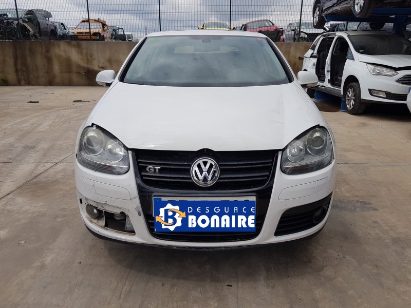 volkswagen golf v berlina (1k1) del año 2007