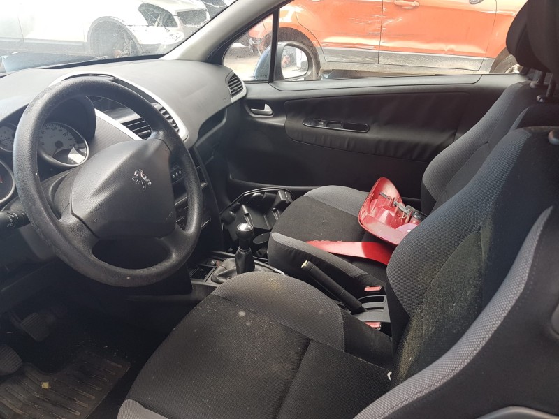 peugeot 207 del año 2007