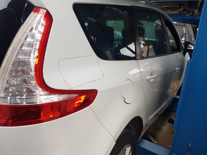 renault scenic iii del año 2016