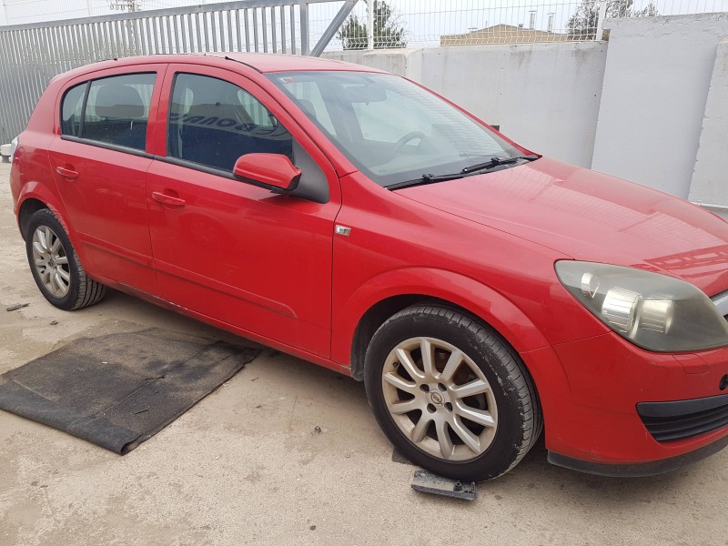 opel astra h berlina del año 2006