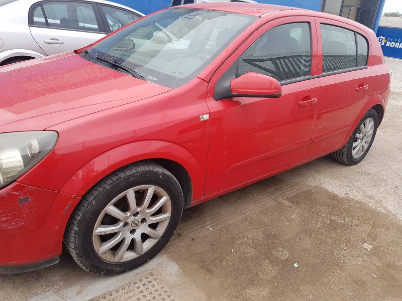 opel astra h berlina del año 2006