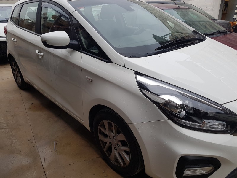 kia carens ( ) del año 2017
