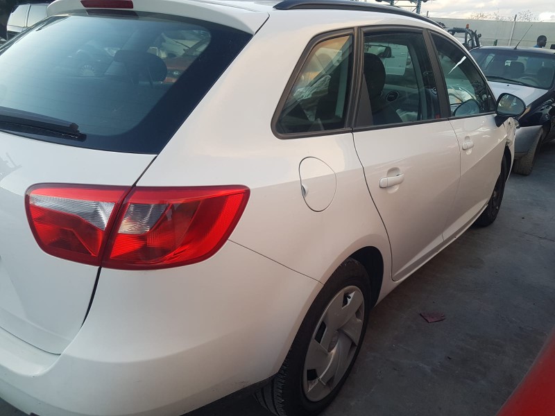 seat ibiza st (6j8) del año 2010