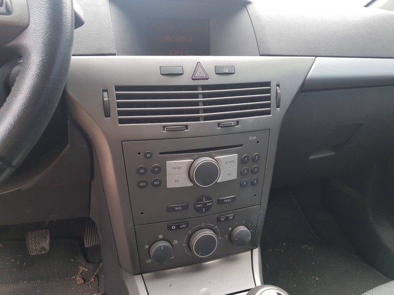 opel astra h berlina del año 2006